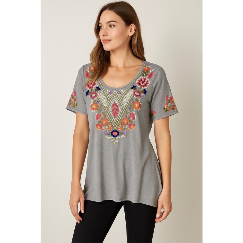 Johnny Was | Gray Top with Colorful Embroidery